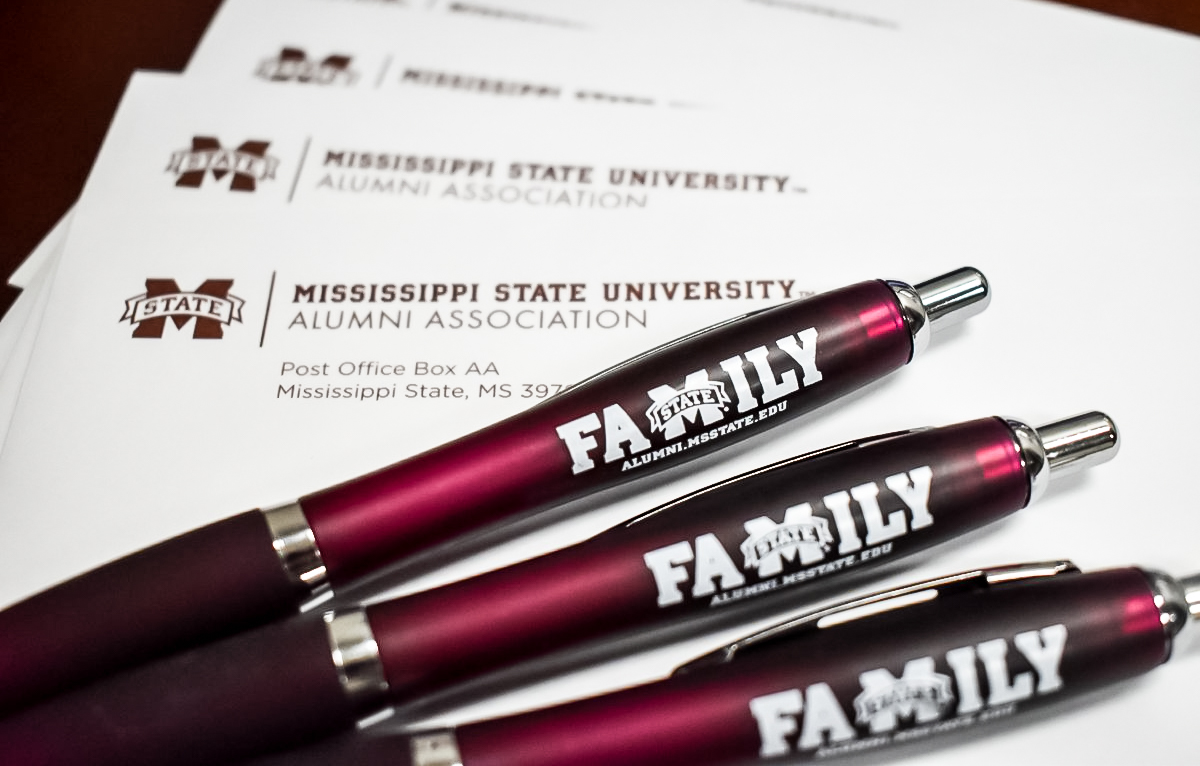 Maroon Mail Letterhead and Pens